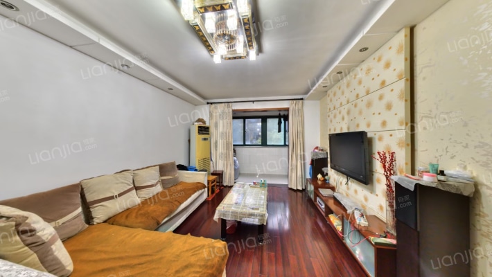 上怡南苑二手房实景图