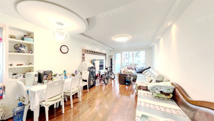 贵合新园二手房实景图