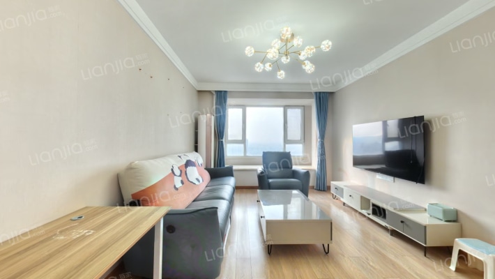 万科翡翠之光1期B区二手房实景图