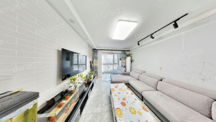 和泰丹青苑二手房实景图