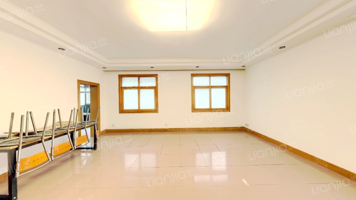 南阳路289号院二手房实景图