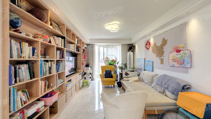 泰宸新苑二手房实景图