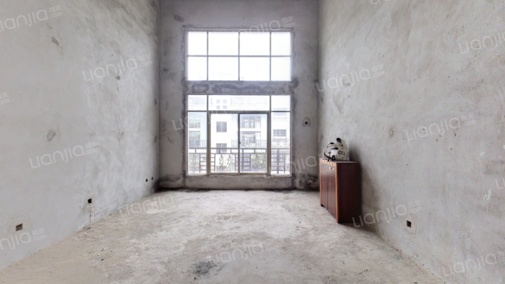 鸿源生态新城二手房实景图