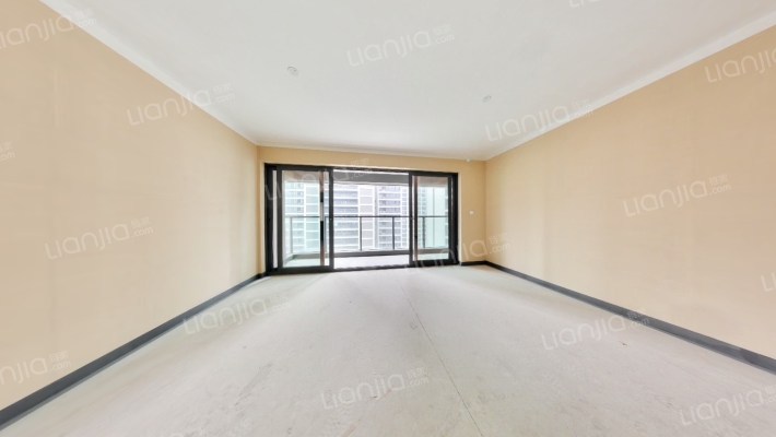 光谷中央公园二手房实景图