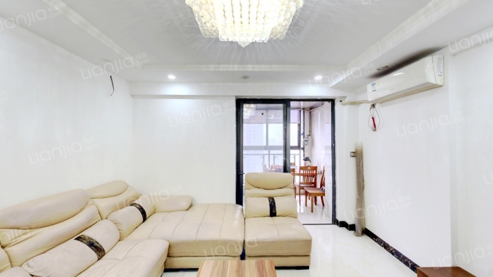 名扬世纪广场二手房实景图