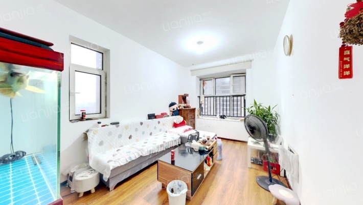 金辉·优步湖畔二手房实景图