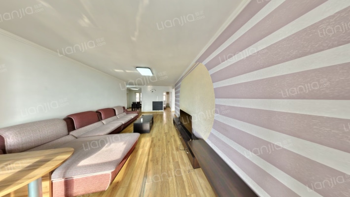 亚泰梧桐公馆二手房实景图