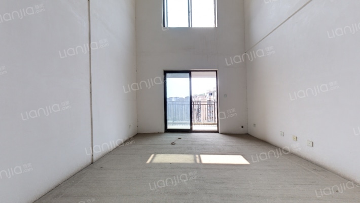 新筑鼎峰二手房实景图