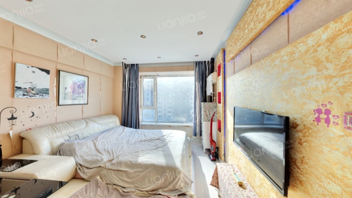 保利百合花园南园二手房实景图