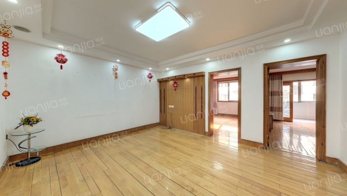 溪園新村二手房实景图