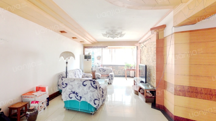 弘信家园二手房实景图