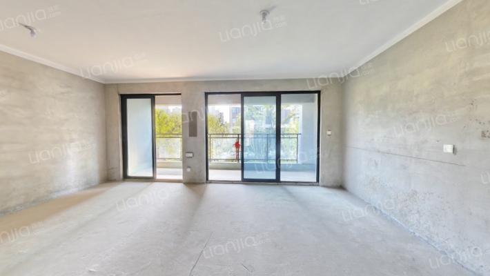 亚新橄榄公馆建设二手房实景图