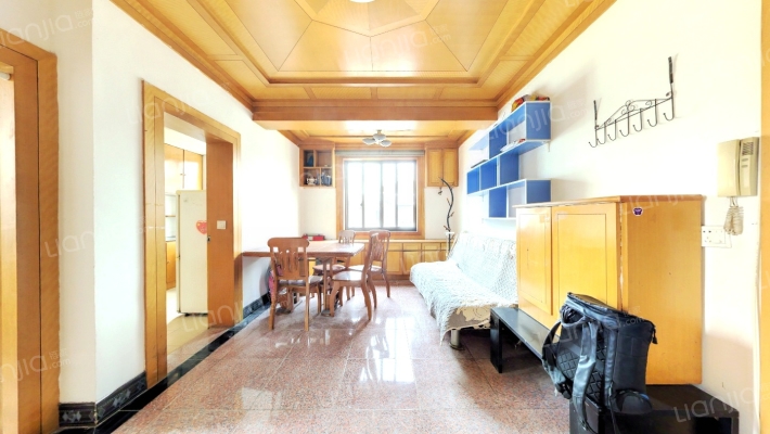 里厍一村二手房实景图