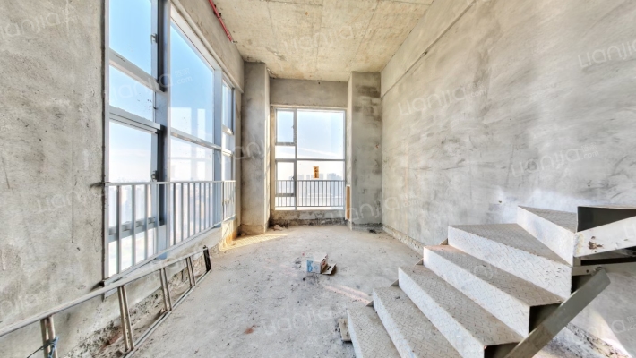 新凯广场二手房实景图