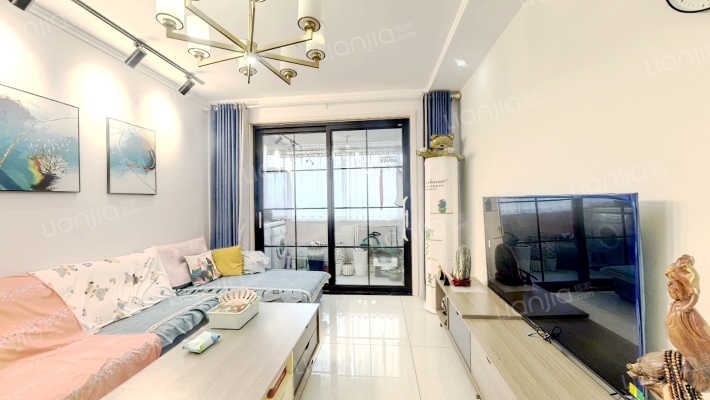 鸿泰嘉园二手房实景图