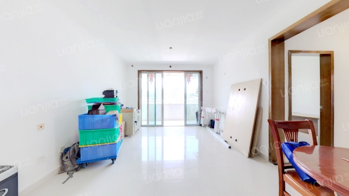 信义假日名城六期溢芳园二手房实景图