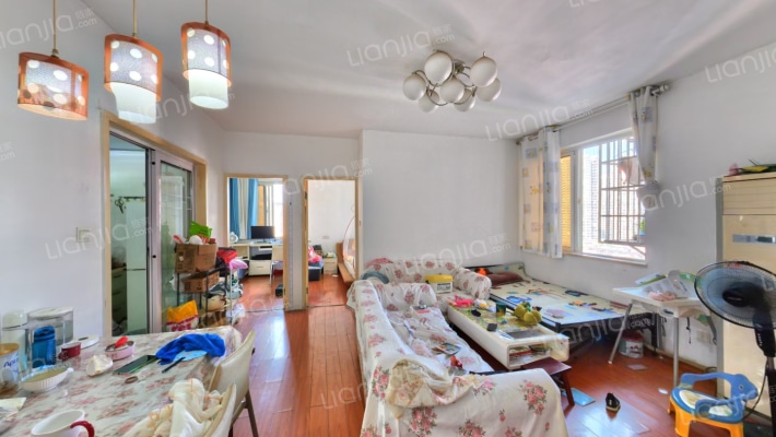 建鸿达现代空间二手房实景图