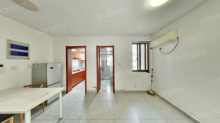 东方春锦花园二手房实景图