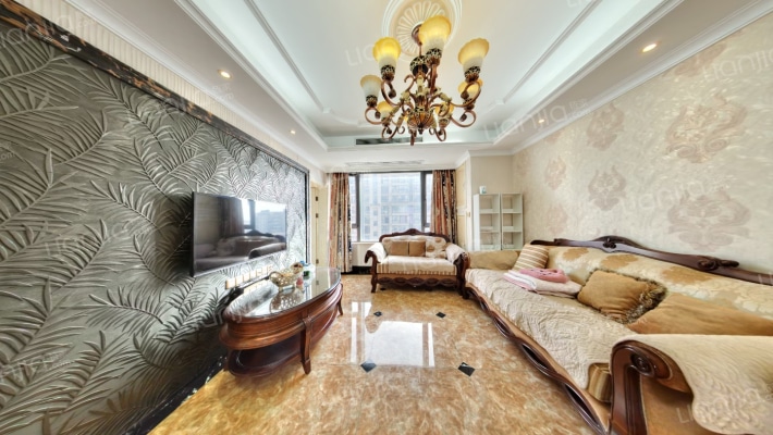 香缇华苑二手房实景图