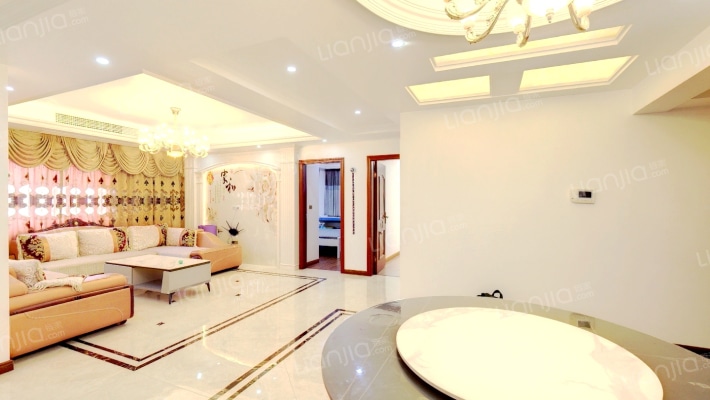 嘉禾花苑二手房实景图