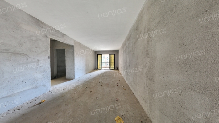 中旅银湾二手房实景图