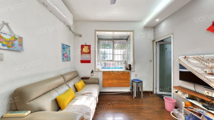 八一路电信宿舍二手房实景图