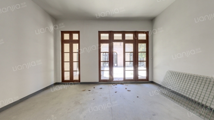 绿城伍重院二手房实景图