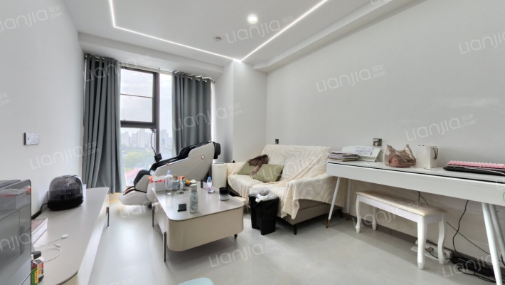 高新尊贵壹方二手房实景图