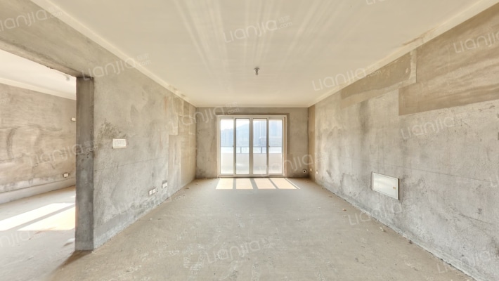 隐山观湖B区二手房实景图