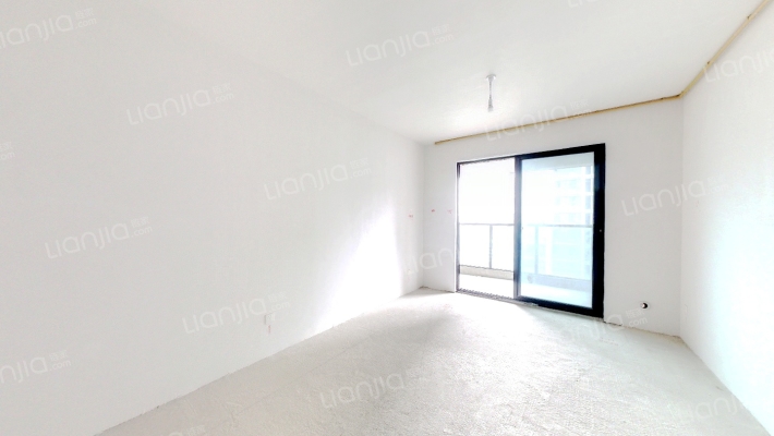 滨沁华庭二手房实景图