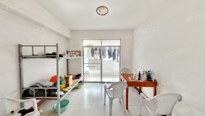 新都花园二手房实景图