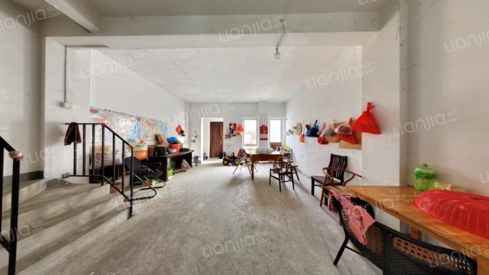 景瑞翡翠湾二手房实景图