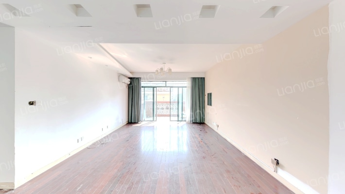 西班牙名园二手房实景图