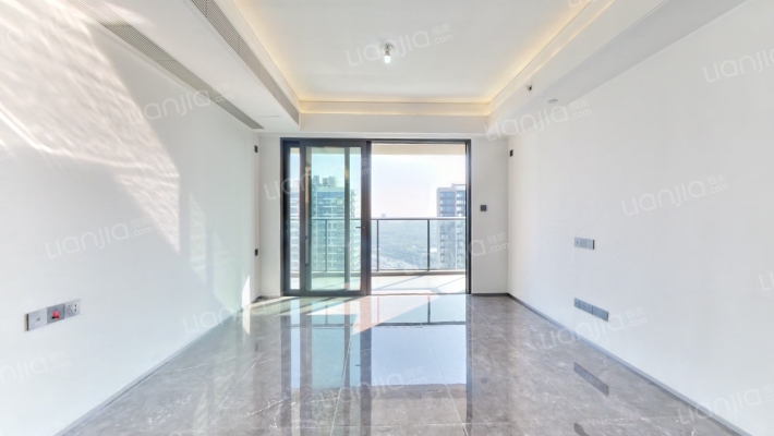 华侨城天鹅堡二期二手房实景图