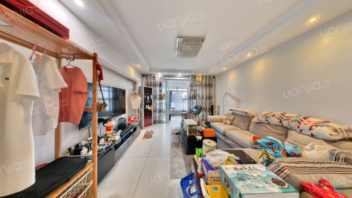 书香春天二手房实景图