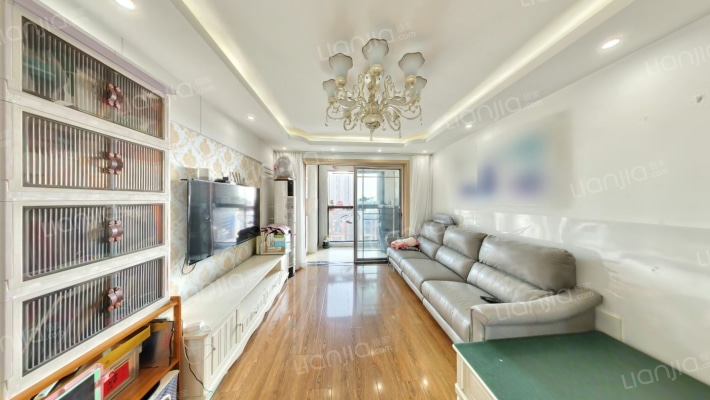 新城柏丽湾二手房实景图