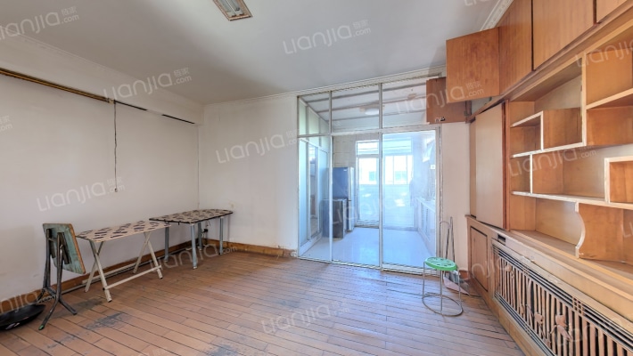 青铜小区二手房实景图