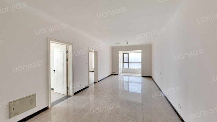 绿地滨湖国际城七区二手房实景图