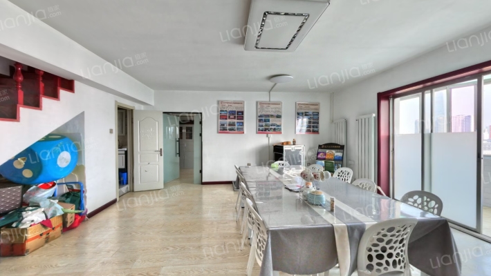 和泰大厦二手房实景图