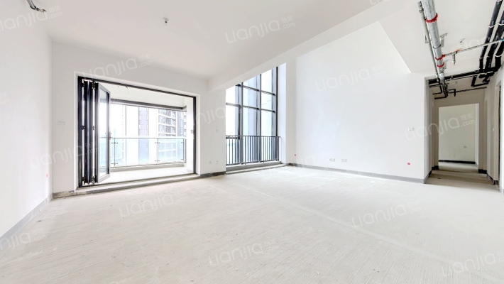 蔚蓝阁B区二手房实景图