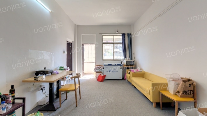 东炮厂小区二手房实景图