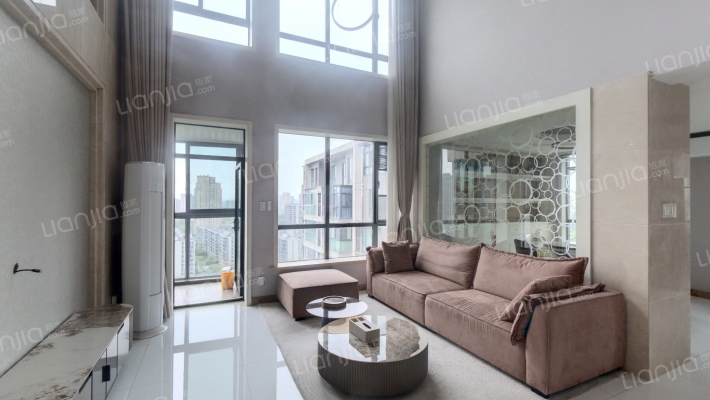 亚厦·中央假日二手房实景图