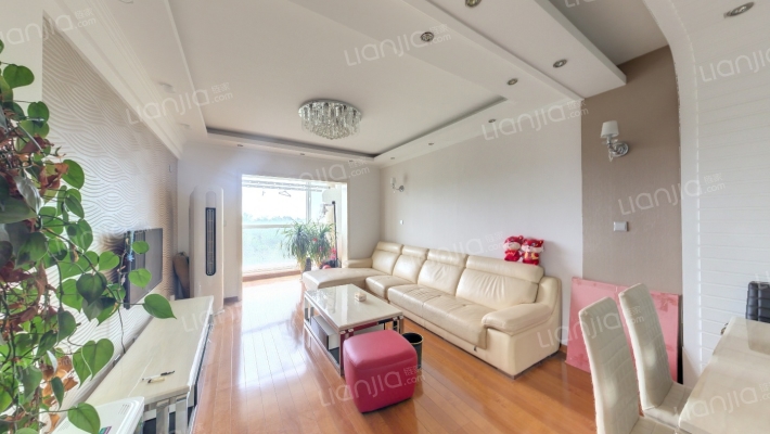 亚麦山城二期二手房实景图