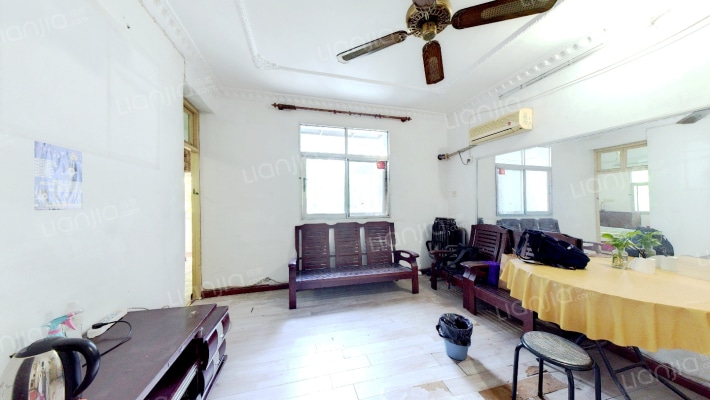 科技公寓二手房实景图