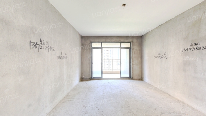 银城江畔二手房实景图