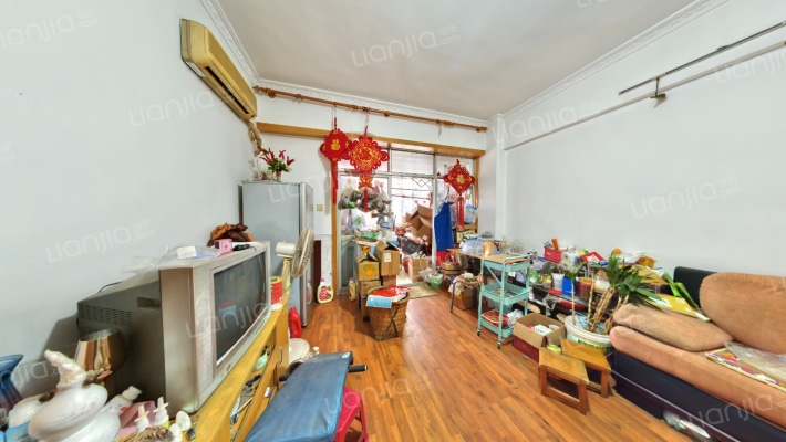 新时空公寓二手房实景图