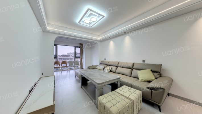 中南菩悦春山居二手房实景图