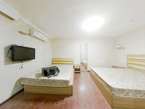 整租·华银大厦 1室1厅 南