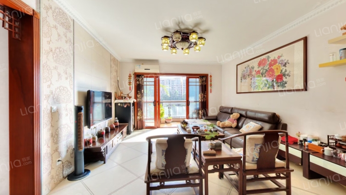 白云高尔夫花园荷塘月色二手房实景图