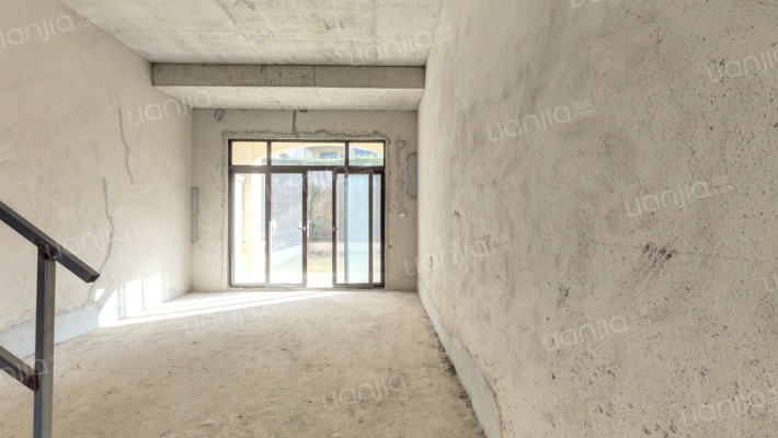 恒大金碧天下逸翠二手房实景图